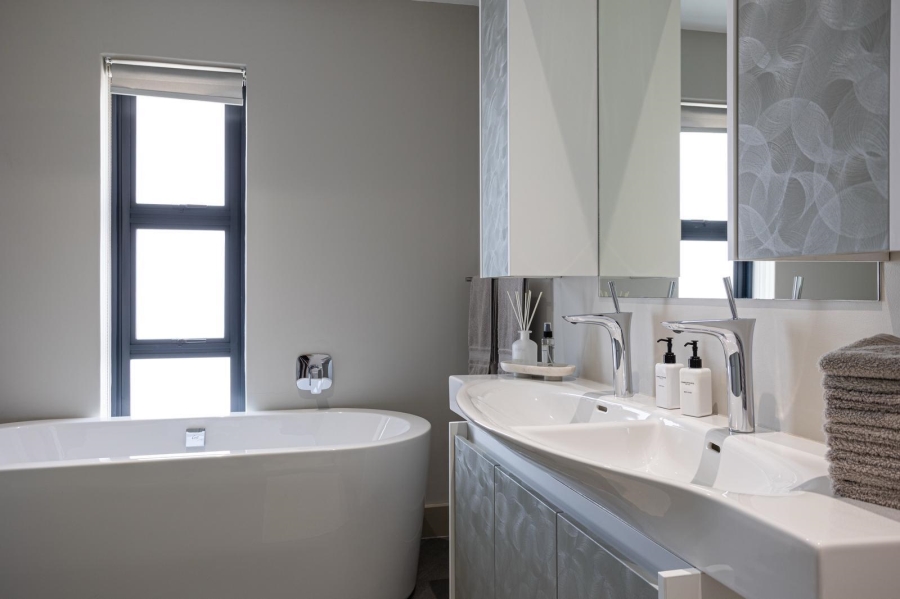 4 Bedroom Property for Sale in Paarl Western Cape